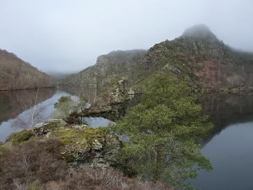 Ilots sur le lac de Lanau