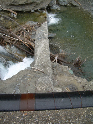 Siphon Guil dessus 15_04_12.jpg