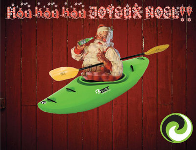 Le père noël est un kayakiste