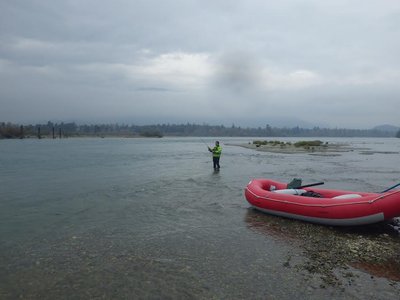 Spot peu encombre sur une ile au milieu de la riviere