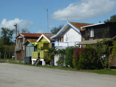 Cabanes de pêcheurs à Biganos