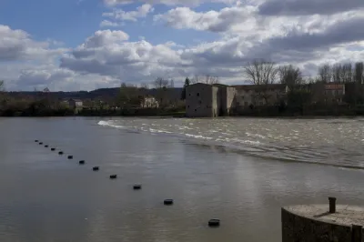 1.90m a Villeneuve/lot, 3m a Agen, rien d exploitable, la Garonne a noye la digue.