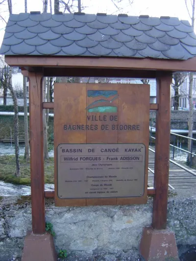 L'arrivée, n'oubliez pas de faire une genuflexion devant la pancarte en signe de reconnaissance envers vos pairs, héhé !!