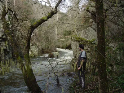 Une caractéristique souvent commune aux rivières du coin, la végétation très présente dans l'eau (attention danger par endroit d'ailleurs).