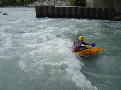 Première vague sous le pont d'Etrembières