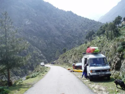 la petite route du départ.