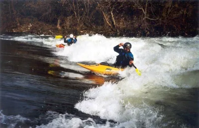 Janvier 2003 avec 79 cm au minitel. Ca remue et la bonne rouste n'est jamais très loin.(photo et rider Piep)