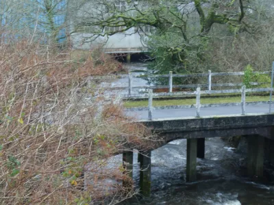 Passerelle et 3ème bâtiment. 0.95 m