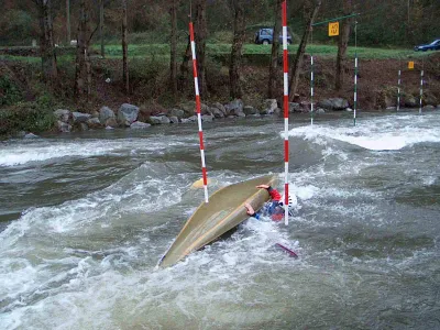Petit bain dans le passage le plus intéressant au milieu du bassin (SR 2002)