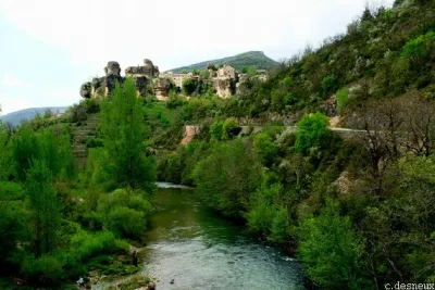 Point de départ vue sur le village de Cantobre
