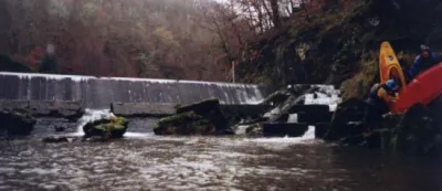 Le portage, 2 Km après le départ à la prise d'eau de Monvert