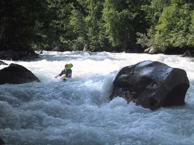 Passage en arrivant à la base de raft juste en aval de Pré St Didier (1er août 2002)