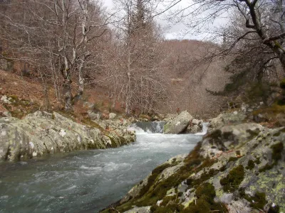 A l'approche d'un joli seuil sur le Pueylong.