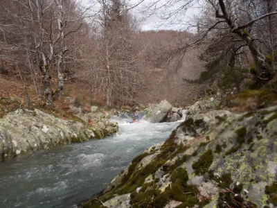 Saut d'un seuil sur le Pueylong.