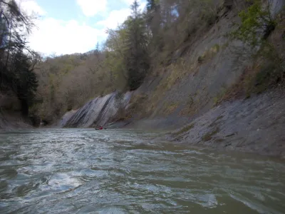Dans les gorges en début de parcours.