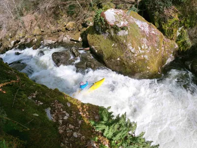 Jack dans la fin du Siphon-fon-fon avec 145 à l'échelle. Boof de toute beauté