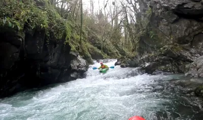 dans les gorges par bas niveau