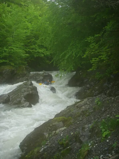 Christian dans le dernier passage avant le lac, attention il est vicelard (le passage pas christian! quoique), mais c'est calme après