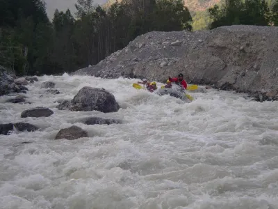 et en raft ...