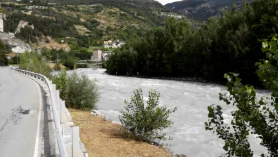 la ligne droite avant débarquement, se passe RG depuis le virage tout en haut.