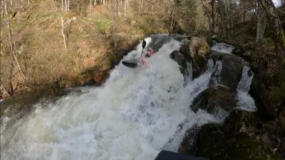 Une des belles chutes à gicler sur le parcours.