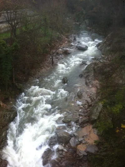 indicatif niveau d'eau, juste en amont du pont de débarquement du P2