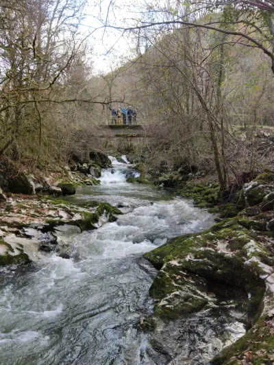 Vue du pojt de départ par (trop) bas niveau d'eau