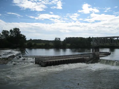 Vue générale depuis la construction de la passe à poissons