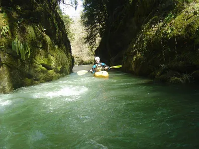 Le clou de la descente, passage en gorge très ressérée.