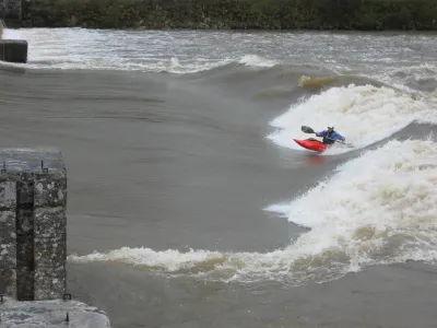 Voila encore une preuve s'il en ai besoin que ce n'est pas le bateau qui fait le pagayeur !! Moi aussi j'ai un Zg et pourtant ...

