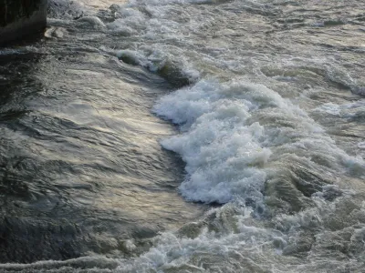 voila la c'est le spot avec un tré beau niveau d'eau !
