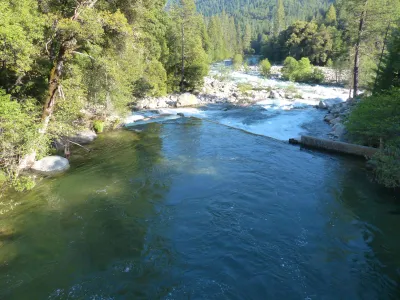 Vue du pont verts l'aval