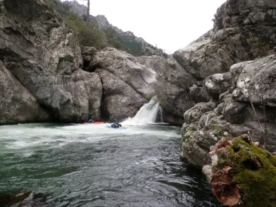 Sam à la réception sur la Fusée, on distingue un bout de pagaie...