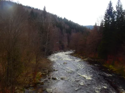 La Jizera, juste après la confluence, là ça manque malheureusement un peu d'eau, et nous de temps, pour pouvoir enchaîner directement sur ce parcours. Dommage car il vaut le coup.