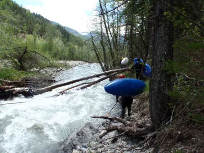 Portage obligatoir abres en travers