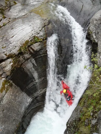 la derniere chute glissiere !attention au rappel