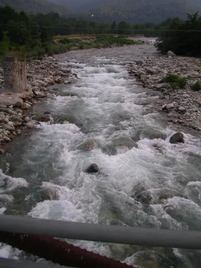 le rappel est la première barre de rouleau 
DANGER MORTEL même par basses eaux