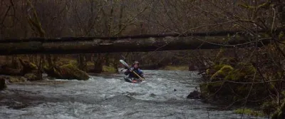 Sous le pont de bois...