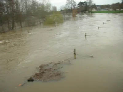 le bassin sous les eaux
