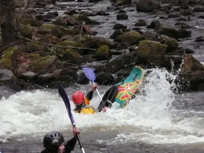 La goulotte!Superbe zone de playboating avec du fond et un beau bassin avec du courant